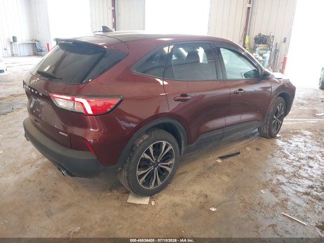 2021 FORD ESCAPE SE 4