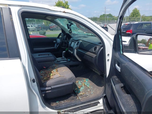 2014 Toyota TUNDRA SR5 5.7L V8 photo 5