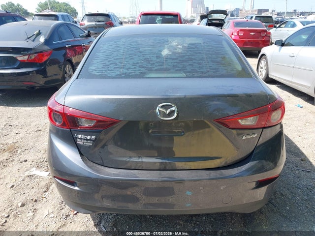 صورة 16 لـ 2016 Mazda MAZDA3 I SPORT