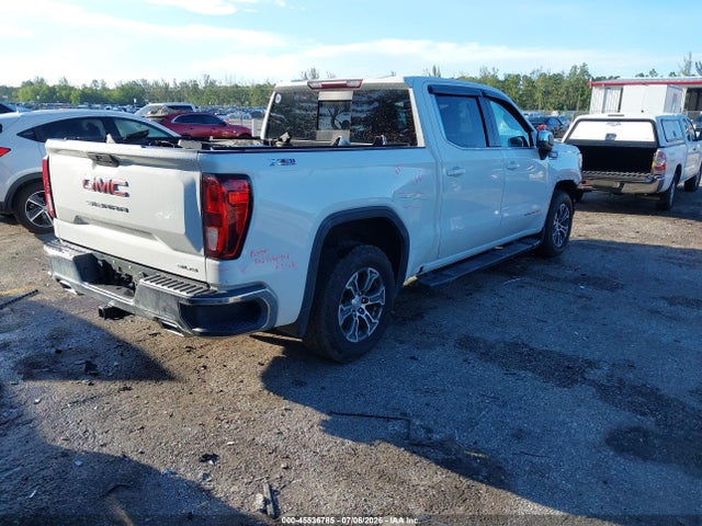 صورة 4 لـ 2021 GMC SIERRA 1500 4WD SHORT BOX SLE