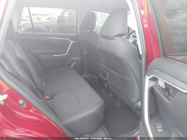 2021 TOYOTA RAV4 LE 8