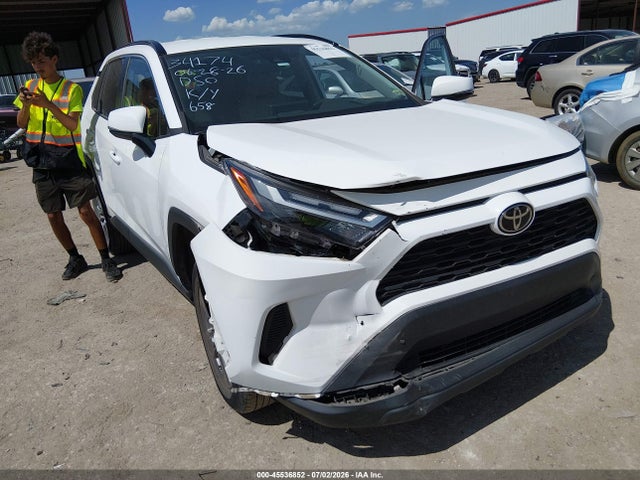 2023 TOYOTA RAV4 XLE 6
