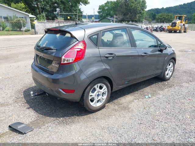 2015 FORD FIESTA SE 照片 4