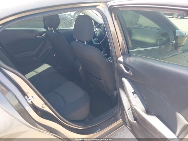 2015 Mazda MAZDA3 I TOURING — фото 8