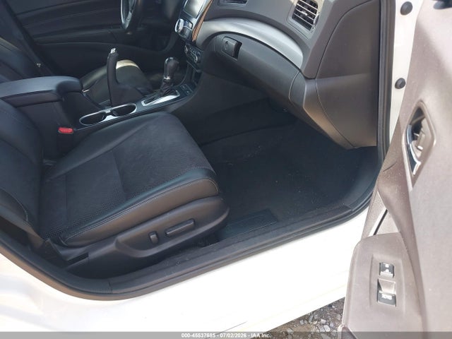 صورة 5 لـ 2016 Acura ILX PREMIUM A-SPEC PACKAGES/TECHNOLOGY PLUS A-SPEC