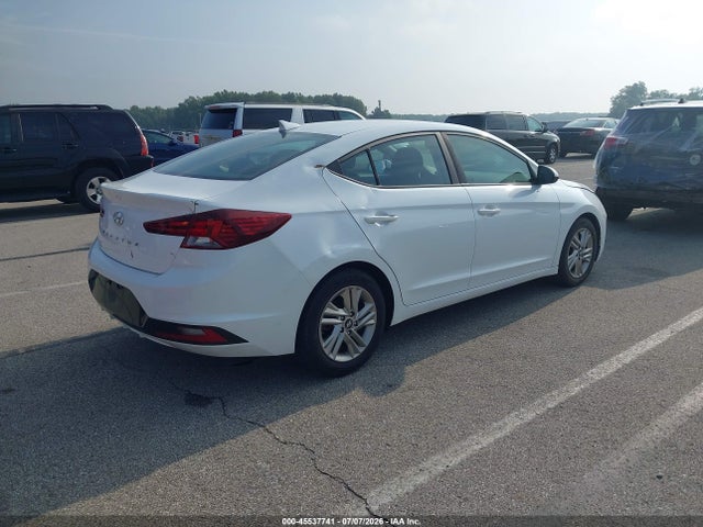 2019 Hyundai ELANTRA SEL 照片 4