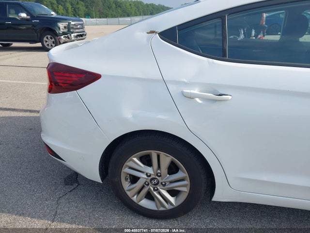 2019 Hyundai ELANTRA SEL 照片 6