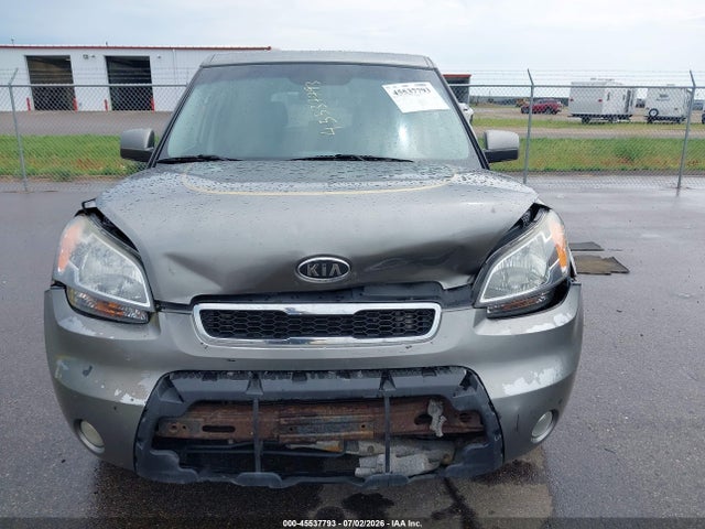2011 KIA SOUL + thumbnail 12