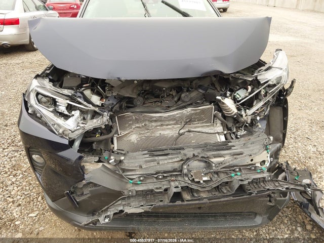 2021 TOYOTA RAV4 HYBRID XLE 10
