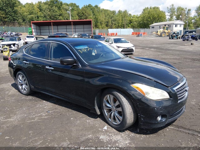 2012 INFINITI M37 