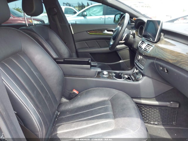 صورة 5 لـ 2015 Mercedes-BENZ CLS