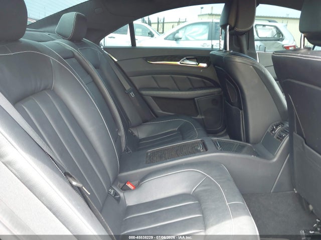 صورة 8 لـ 2015 Mercedes-BENZ CLS