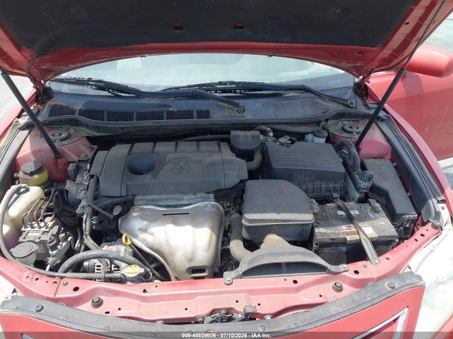 2011 Toyota CAMRY LE photo 10