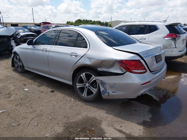 2019 MERCEDES-BENZ E 300 4MATIC 3