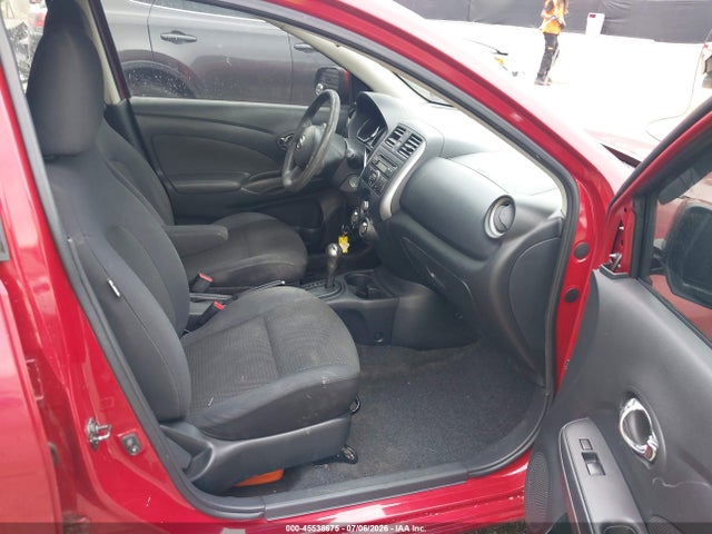 2013 Nissan VERSA 1.6 SV 照片 5