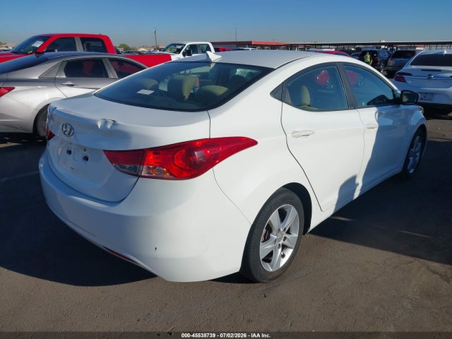 صورة 4 لـ 2013 Hyundai ELANTRA GLS