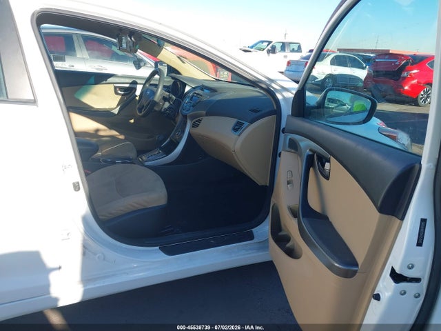صورة 5 لـ 2013 Hyundai ELANTRA GLS