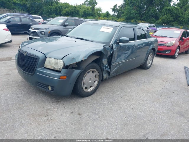 2005 Chrysler 300 TOURING — фото 2