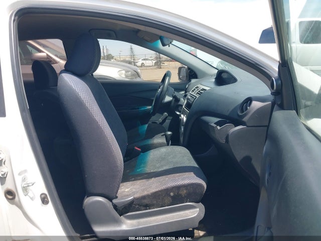 2008 Toyota YARIS photo 5