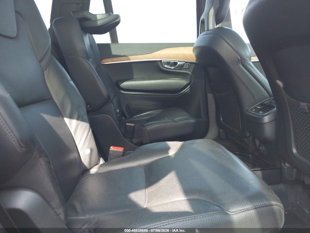 2021 VOLVO XC90 T6 MOMENTUM 6 PASSENGER 8