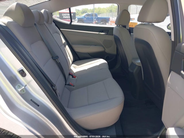 صورة 8 لـ 2020 Hyundai ELANTRA SE