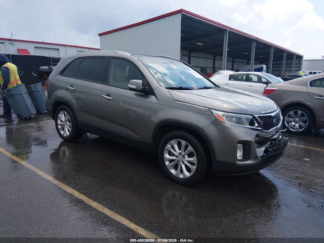 2015 KIA SORENTO EX V6