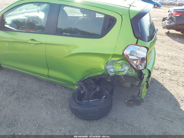 2016 Chevrolet SPARK LS CVT — фото 6