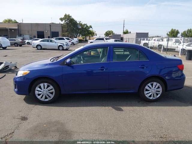 2013 Toyota COROLLA LE thumbnail 14
