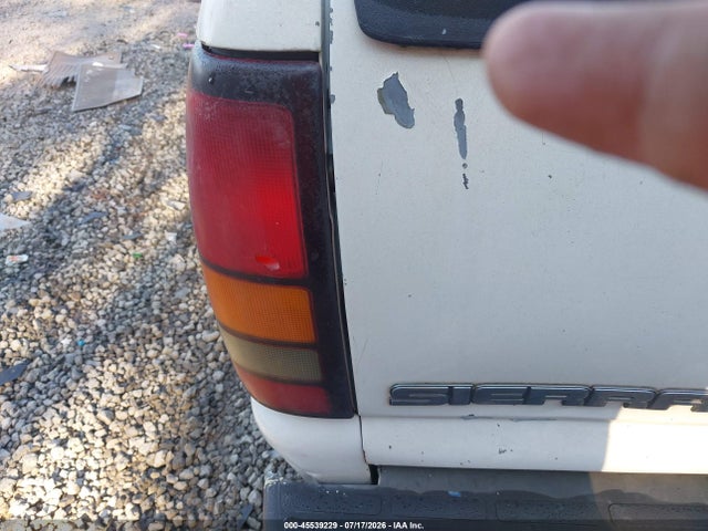 صورة 6 لـ 2005 GMC SIERRA 1500