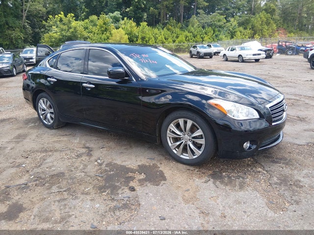 2013 INFINITI M37 