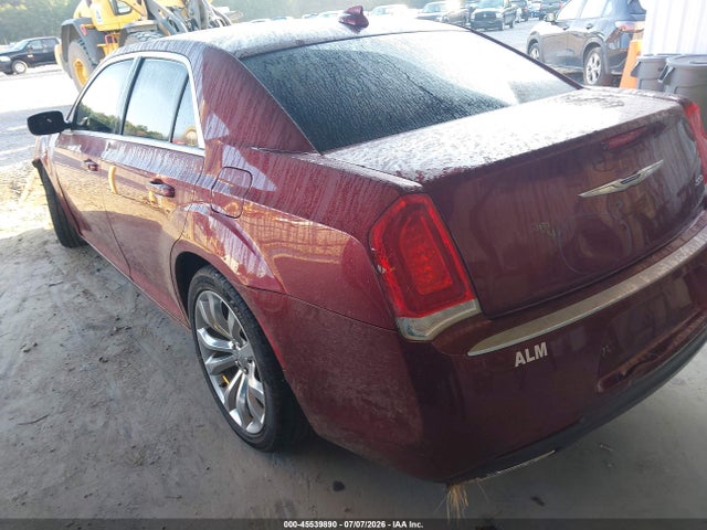 2021 Chrysler 300 TOURING — миниатюра 3