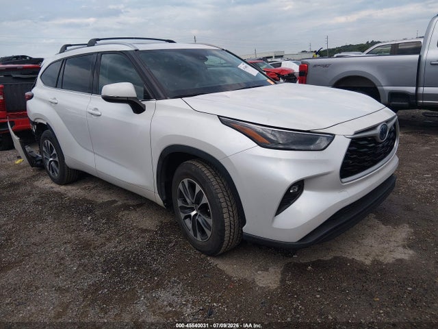 2022 TOYOTA HIGHLANDE HYBRID XLE