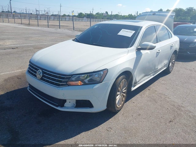 2017 Volkswagen PASSAT 1.8T SE photo 2