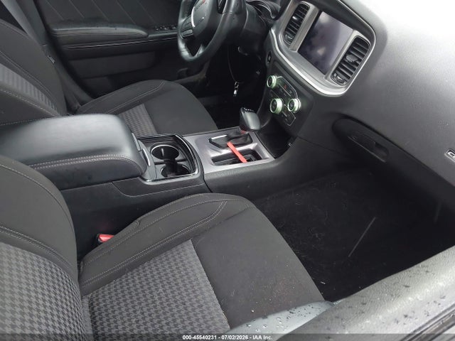 2020 Dodge CHARGER SXT AWD — фото 5