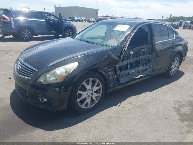 2010 Infiniti G37X 照片 2