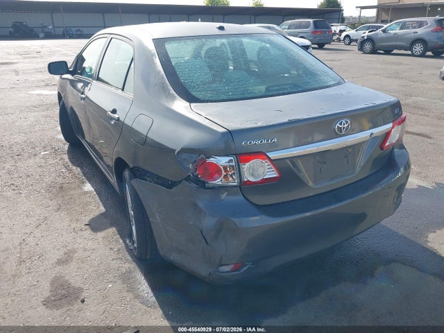 2013 Toyota COROLLA LE 照片 3