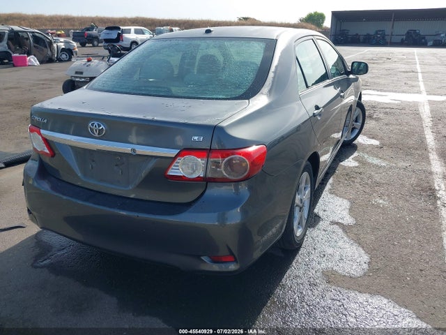 2013 Toyota COROLLA LE 照片 4