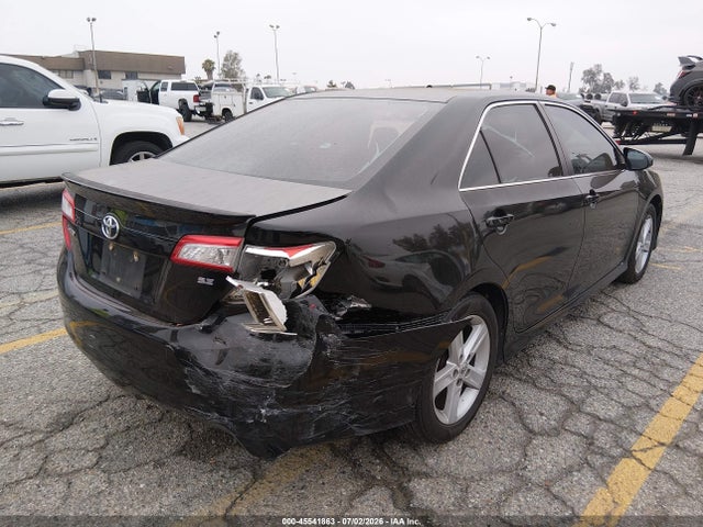 2013 Toyota CAMRY SE — фото 4