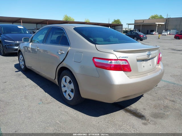 2007 Toyota CAMRY LE photo 3