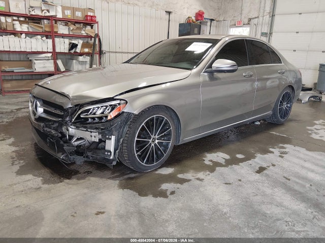 صورة 2 لـ 2019 Mercedes-BENZ C 300 4MATIC
