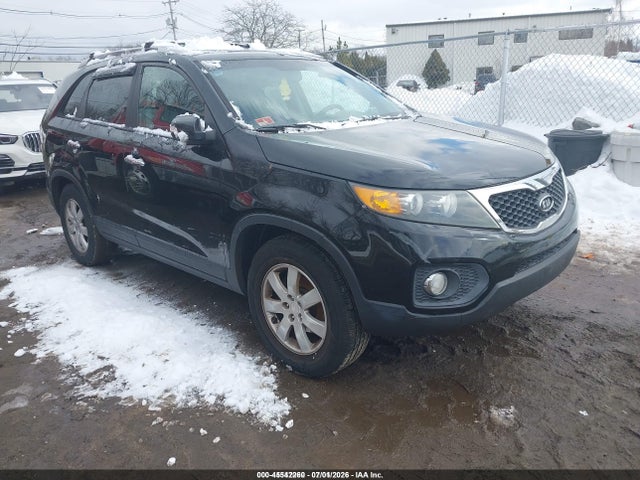 2012 KIA SORENTO LX