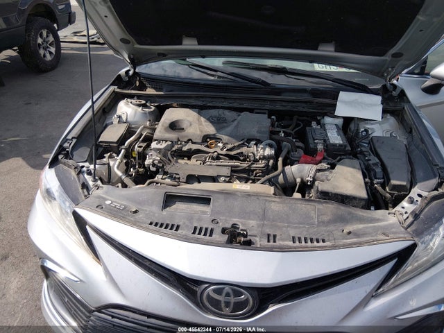 2021 TOYOTA CAMRY XLE AWD 10