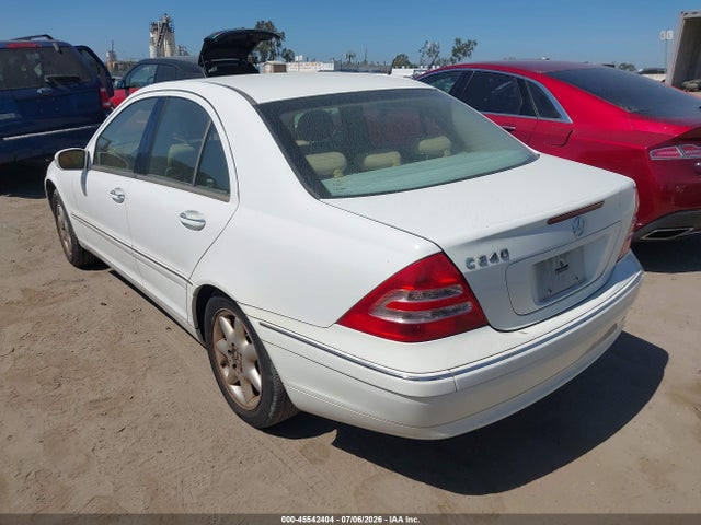 صورة 3 لـ 2003 Mercedes-BENZ C 240