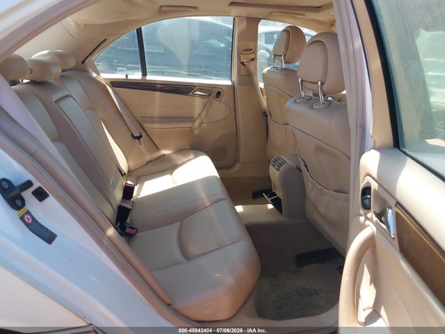 صورة 8 لـ 2003 Mercedes-BENZ C 240