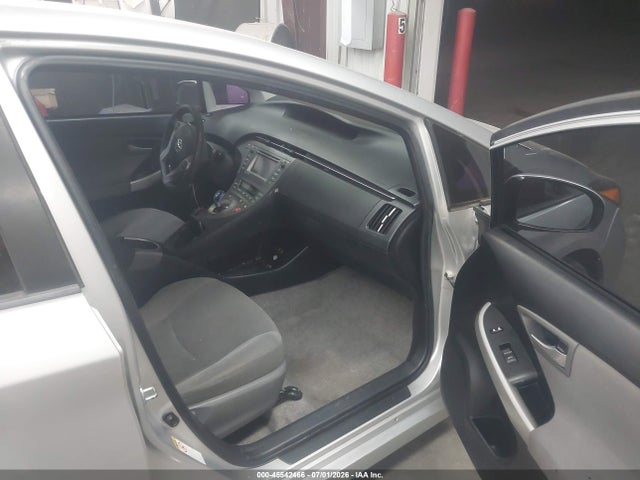 2014 Toyota PRIUS THREE 照片 5