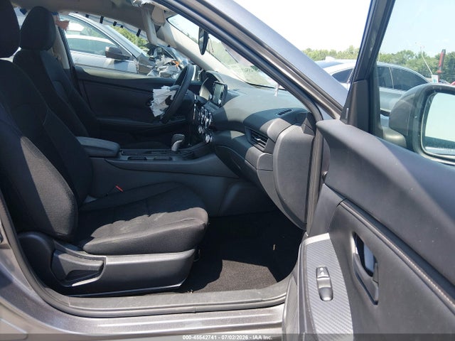 صورة 5 لـ 2024 Nissan SENTRA S XTRONIC CVT