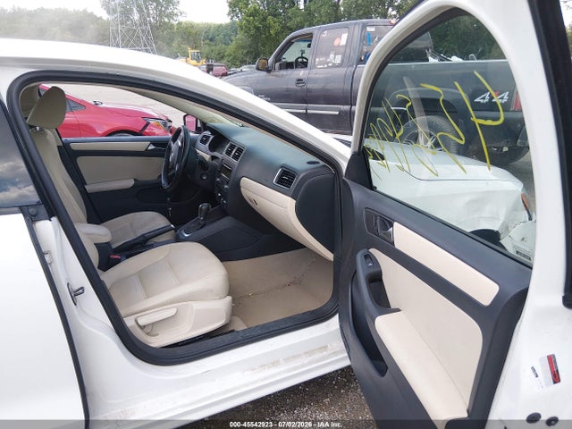 صورة 5 لـ 2011 Volkswagen JETTA 2.5L SE