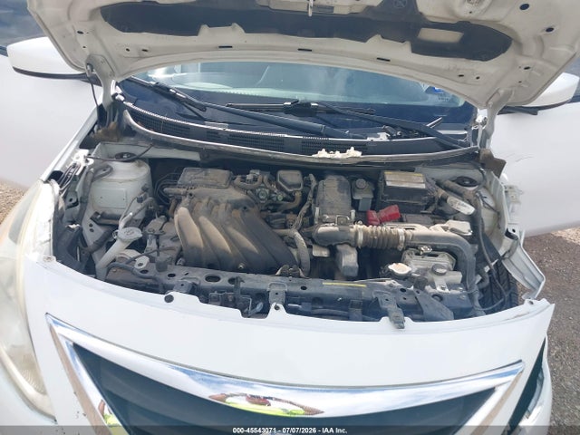 2017 Nissan VERSA 1.6 SV — фото 10