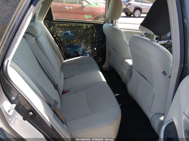 2012 Toyota PRIUS TWO photo 8