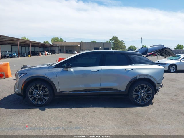 2025 CADILLAC OPTIQ SPORT 2 AWD 14